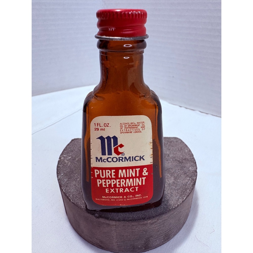 Vintage 1976 McCormick Pure Mint Peppermint Extract Amber Glass Bottle 1oz